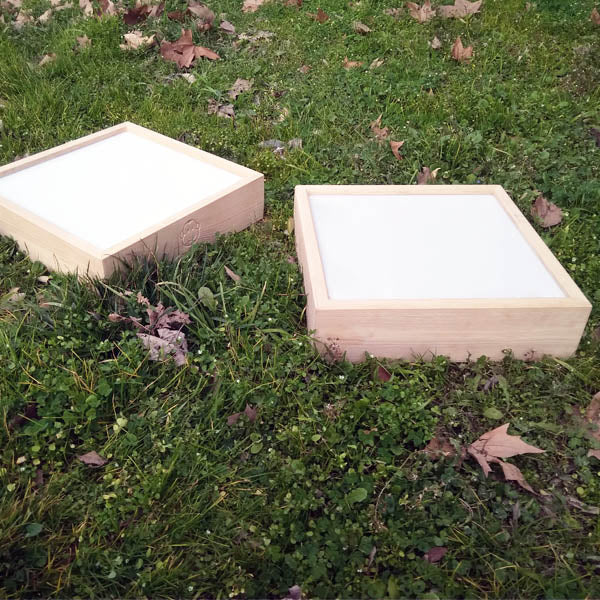 Mesa de luz 40x40cm