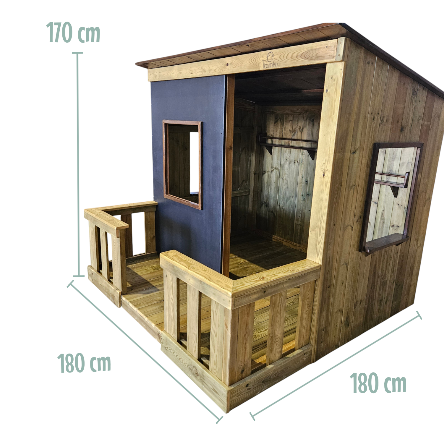 Casita exterior con pared de pizarra